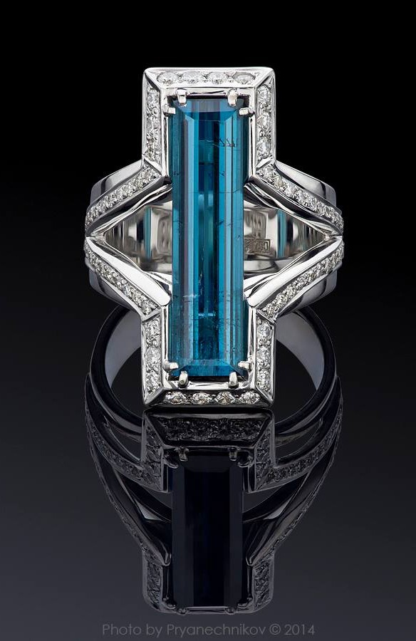 Jewelry Photography as The Art Meet Sergey Pryanechnikov, a Jewelry Photographer