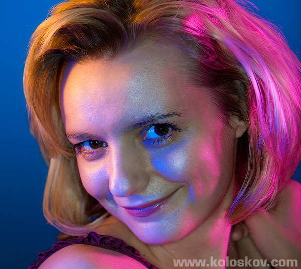 Portrait photography lighting: when ONE color is not enough